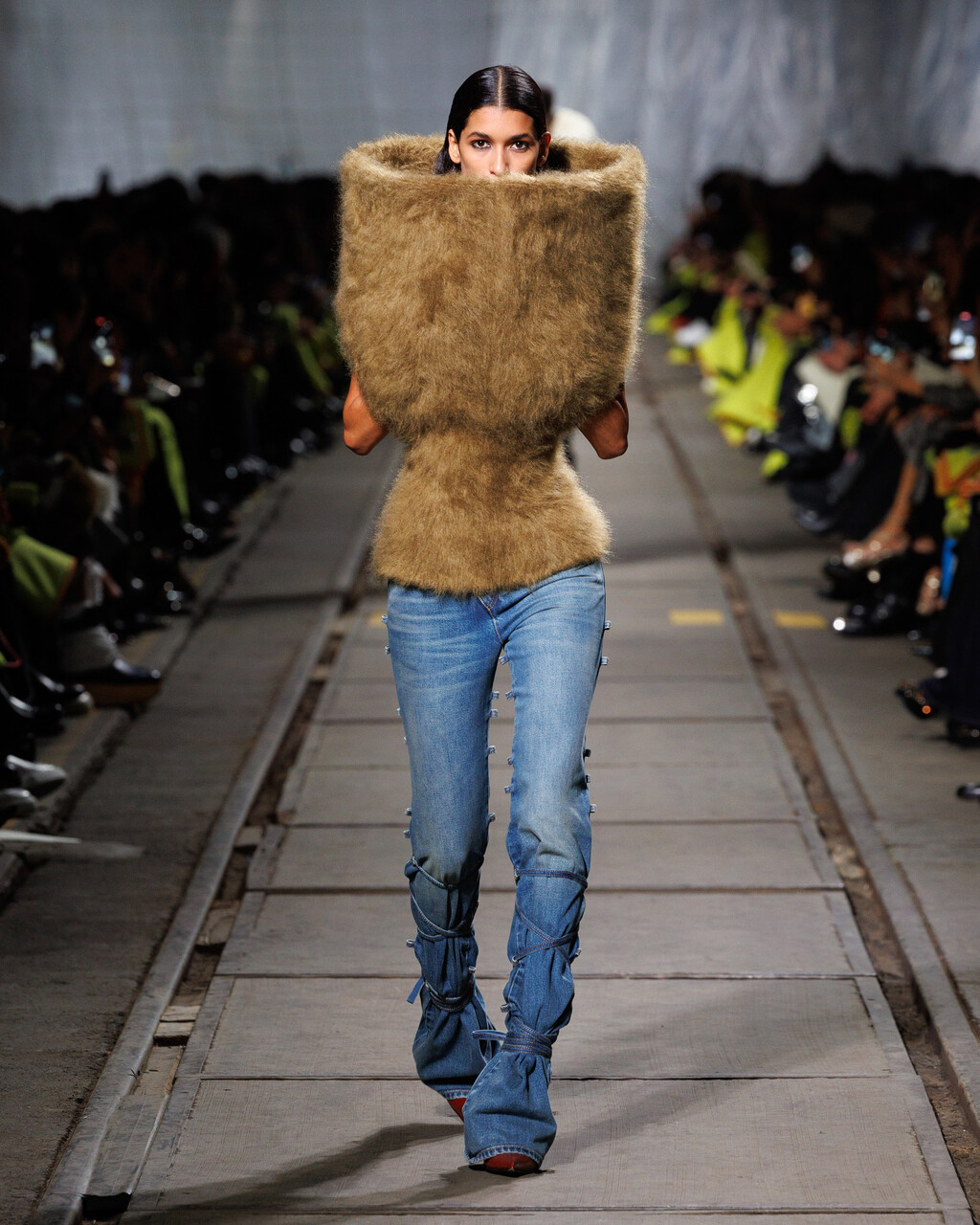 Alexander McQueen AW24 - © Ryan Chappell