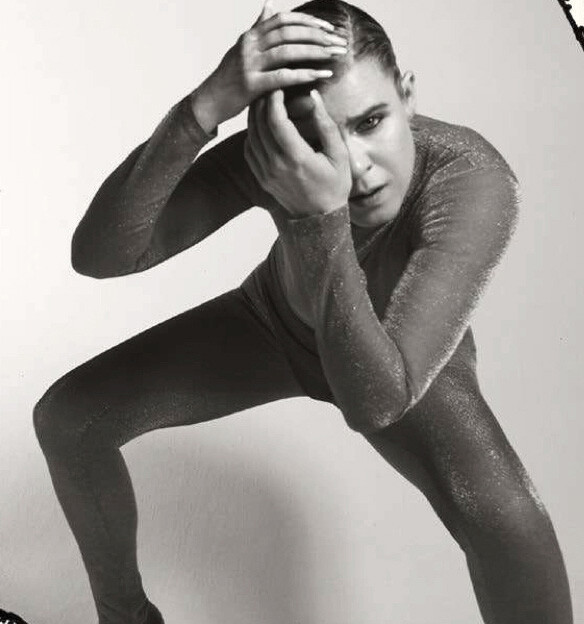 Buffalo Zine + Robyn - © Ryan Chappell