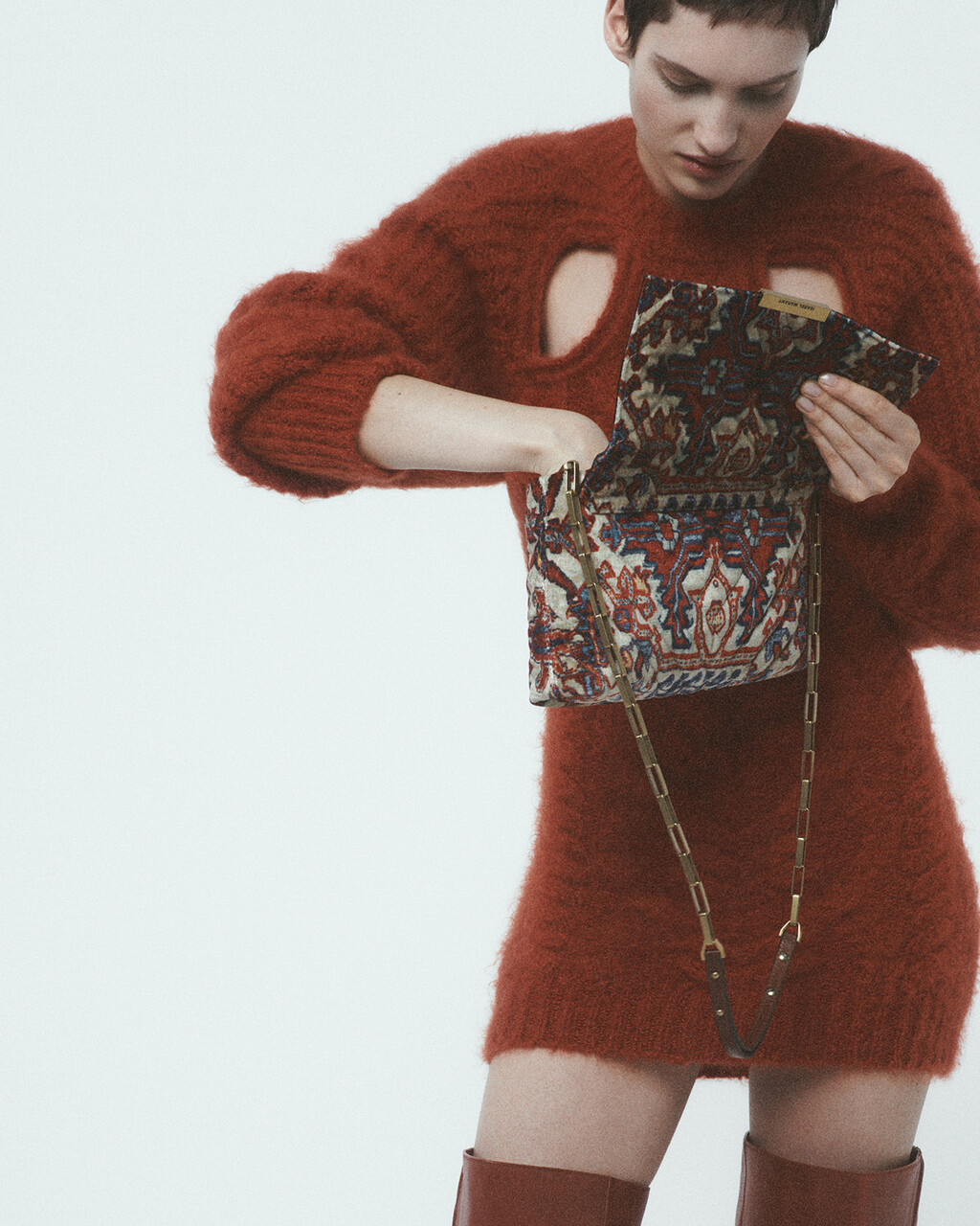 Isabel Marant AW22 - © Ryan Chappell