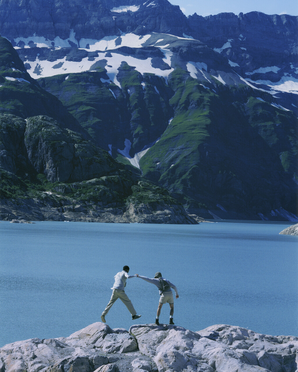 Jacquemus Le Montagne - © Ryan Chappell