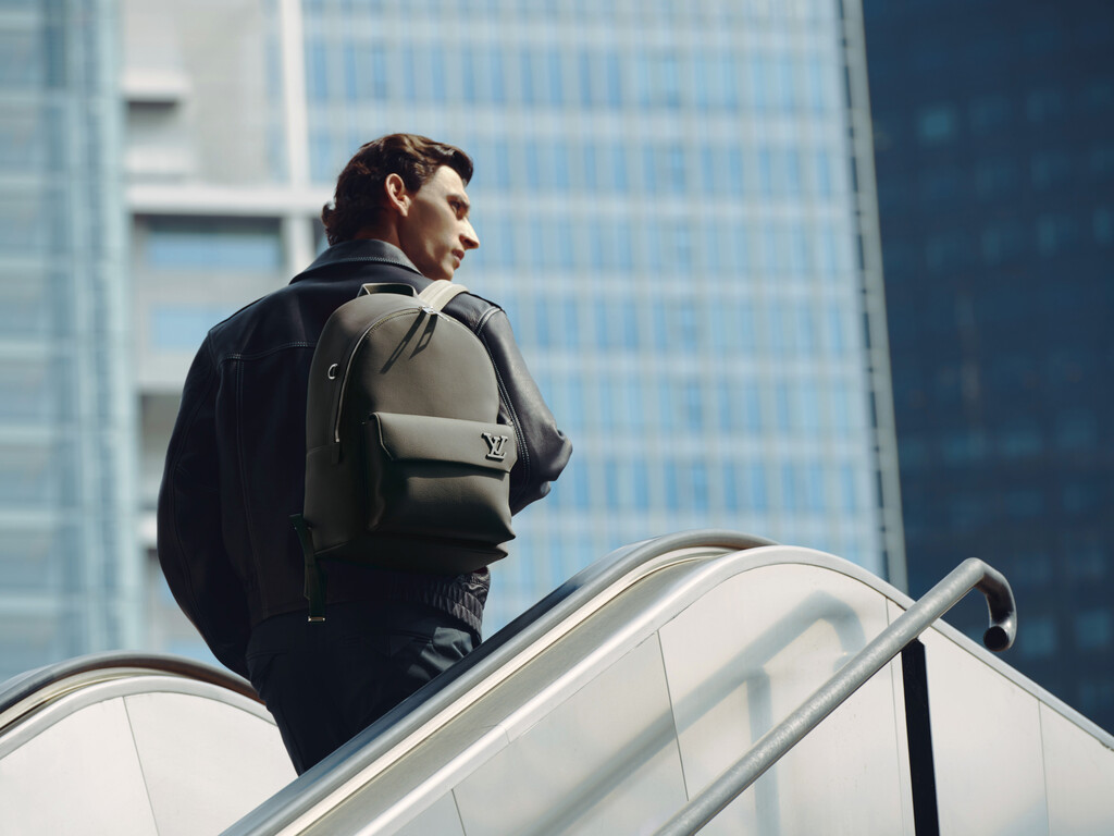 Louis Vuitton Aerogram - © Ryan Chappell