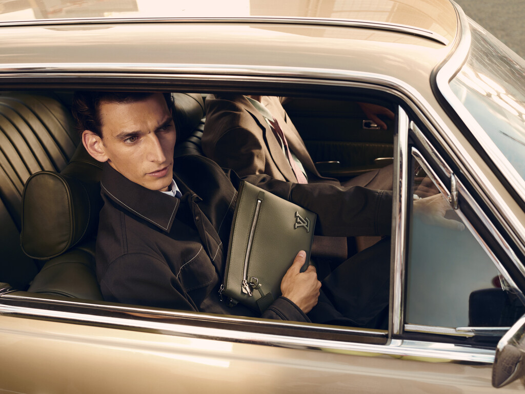 Louis Vuitton Aerogram - © Ryan Chappell