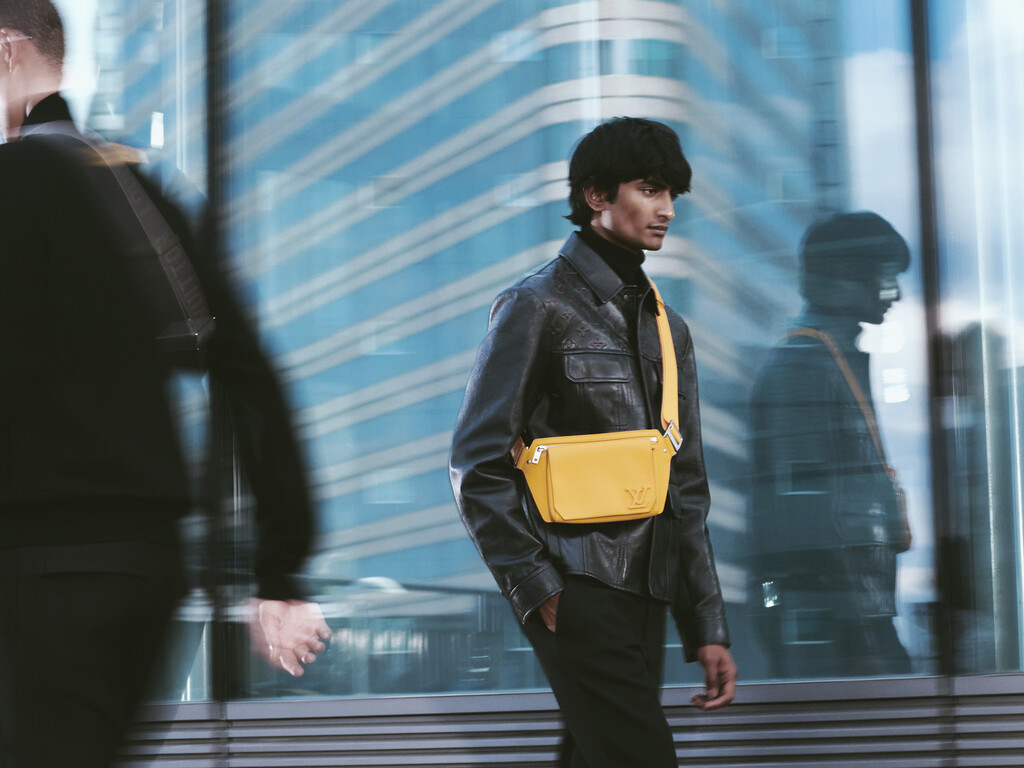 Louis Vuitton Aerogram - © Ryan Chappell